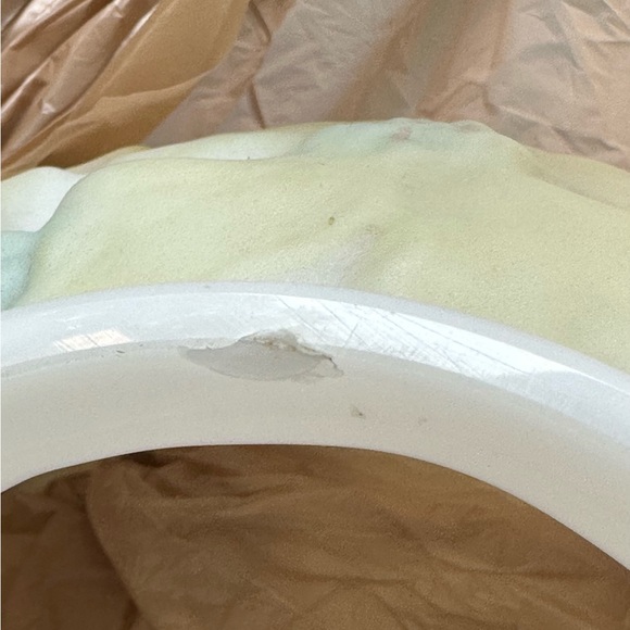 Vintage Phoenix Consolidated Art Glass Vase Wild Rose Pattern - Picture 2 of 2